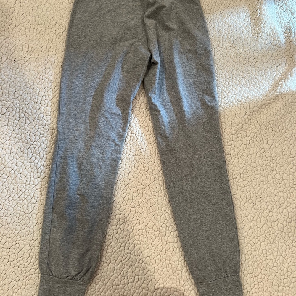 Joggers - Picture 2 of 3